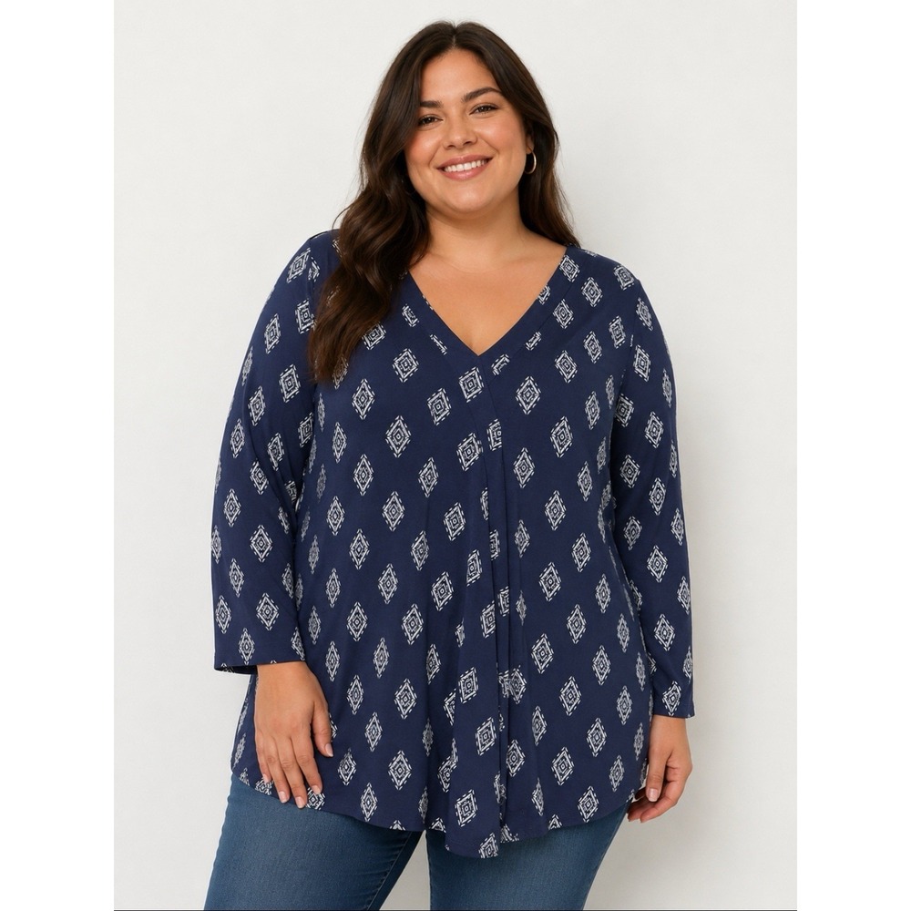Lane Bryant Women's Blue V-neck  blouse Size 18/20